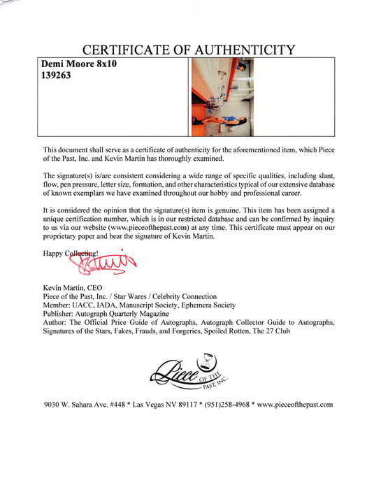 Certificate of authenticity – Demi Moore – Demi Moore signed photograph