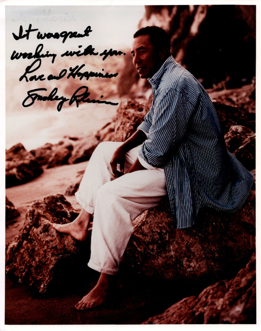 Autographed item – Smokey Robinson – Smokey Robinson signed photograph